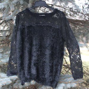 Miracle Black Eyelash Sweater Size M/L